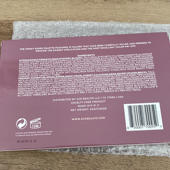 ACE BEAUTÉ Smoky Roses Eyeshadow Palette - Picture 4 of 4